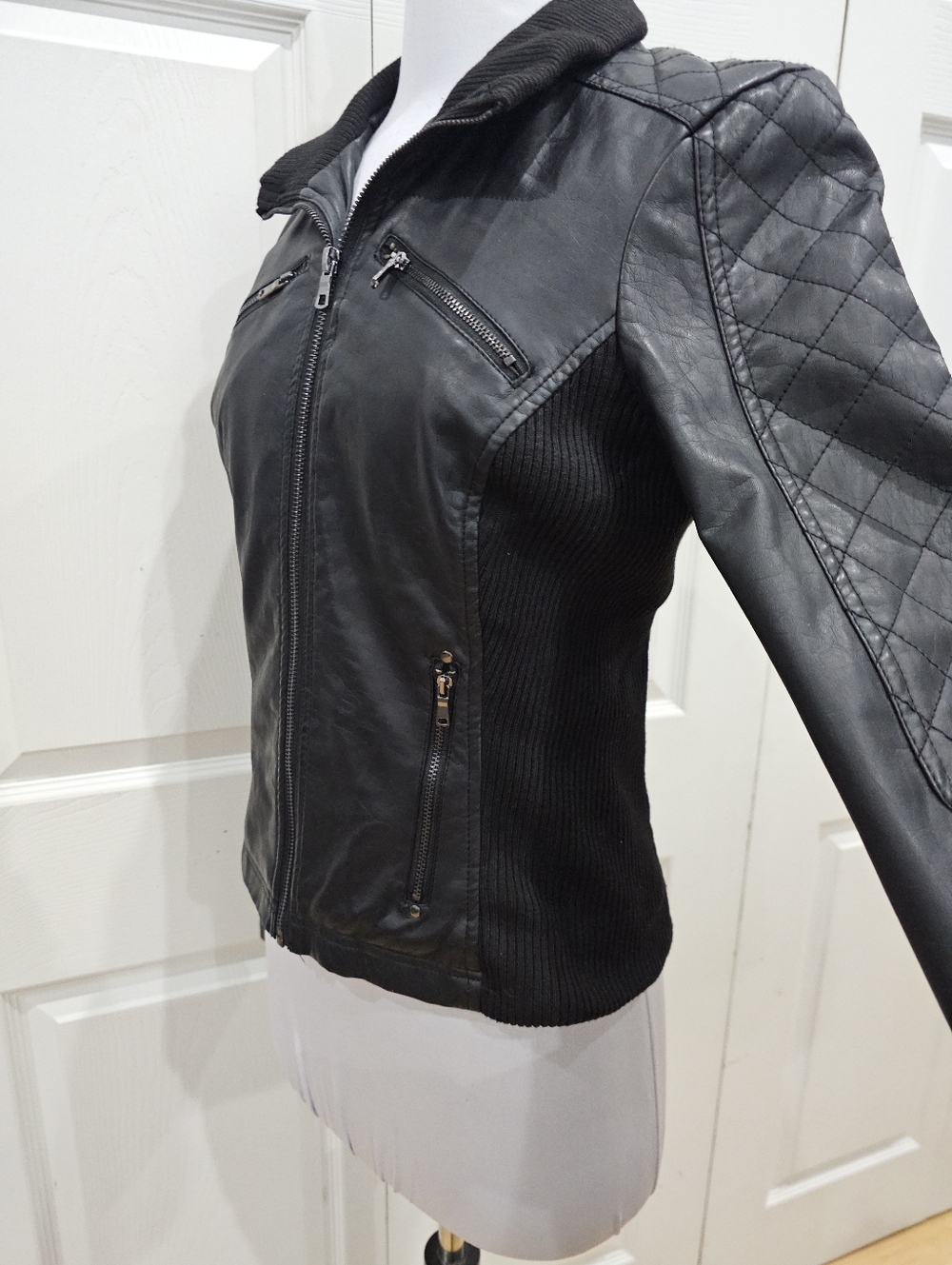 Therapy Lane Crawford Black Quilted Faux Leather Bomber Knit Zip Jacket Coat S - Picture 5 of 11